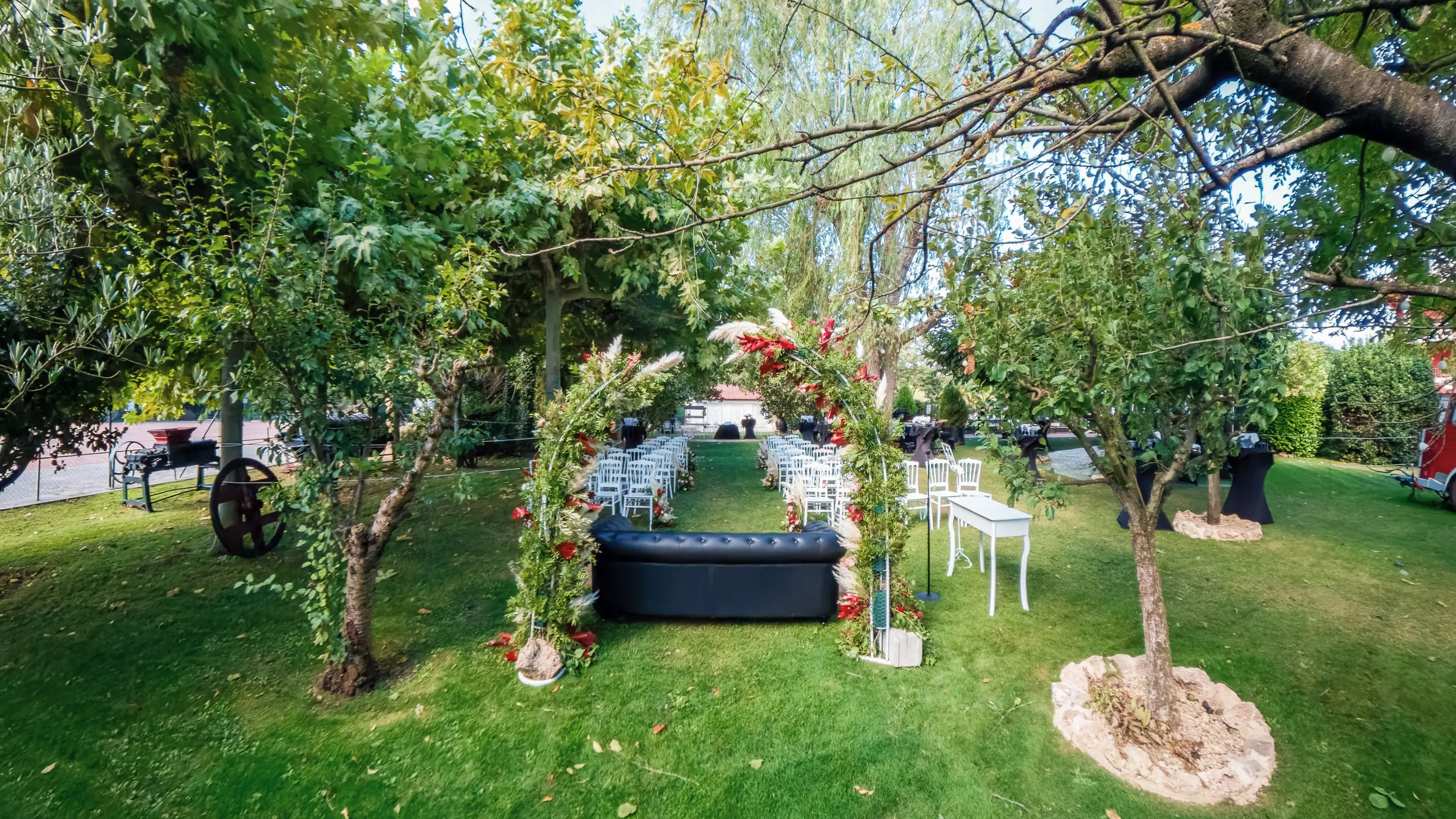 bodas en laguardia,jardines para bodas rioja alavesa,carpa para bodas villa lucía,espacio gastronómico villa lucía,tours 360 villa lucía,vídeo de boda 360º en laguardia,cobertura audiovisual 360º villa lucía,vídeo inmersivo de ceremonia al aire libre rioja,vídeo de boda 360º en españa,ideógrafos 360º,bodas en villa lucía,laguardia,villa lucía escenario único,videomatón 360º para bodas en villa lucía,Villa Lucía con Vídeo 360º